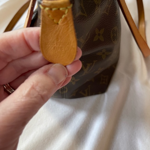 LV Lena PM - Picture 8 of 10